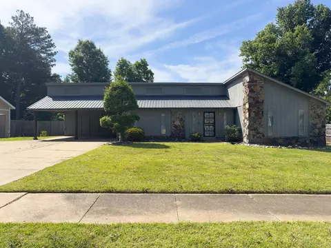 Exterior - 5773 Rensslaer Dr, Bartlett, TN 38135 photo 9 of 11