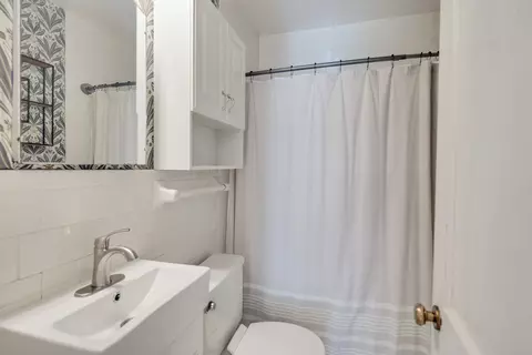 Bath - 752 Watson St, Memphis, TN 38111 photo 2 of 2