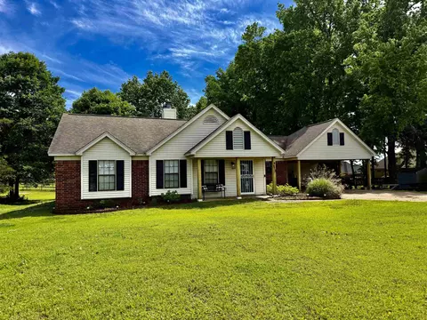 515 Mebane Rd, Oakland, TN 38060