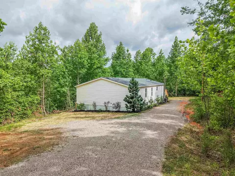 890 Burks Rd, Savannah, TN 38372