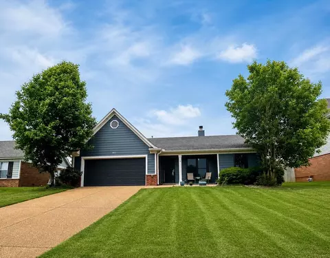 75 Oak Crest Dr, Oakland, TN 38060