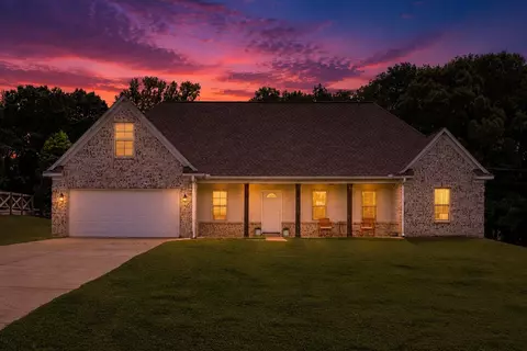 270 Crad Baskin Dr, Burlison, TN 38015