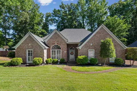 8217 Thorne Dr, Arlington, TN 38002