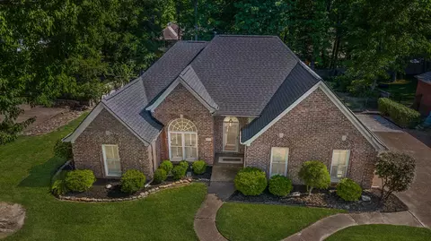 8217 Thorne Dr, Arlington, TN 38002