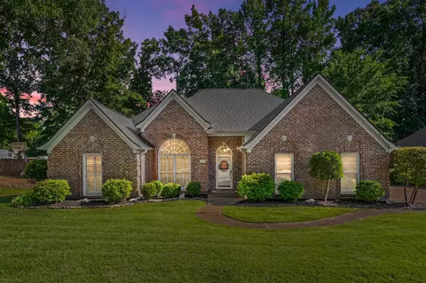 8217 Thorne Dr, Arlington, TN 38002