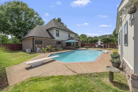 434 Bowling Brook Dr, Collierville, TN 38017