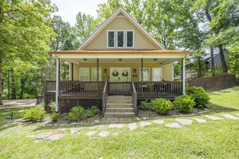 40 Island View Dr, Counce, TN 38326