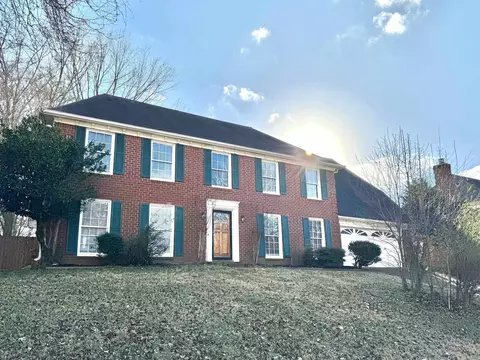8289 E Timber Creek Dr, Memphis, TN 38018