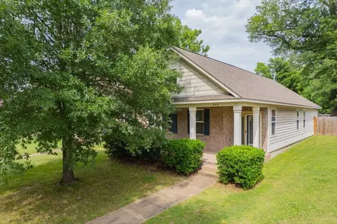 840 Woodlawn St, Memphis, TN 38107