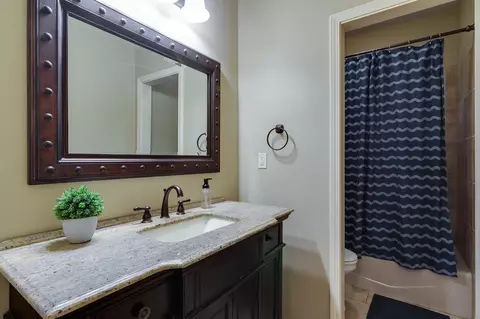 Bath - 791 N Tree Dr, Collierville, TN 38017 photo 2 of 3