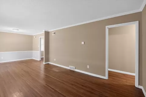 Living - 2015 E Holmes Rd, Memphis, TN 38116 photo 3 of 6