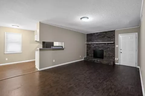 Living - 2015 E Holmes Rd, Memphis, TN 38116 photo 6 of 6