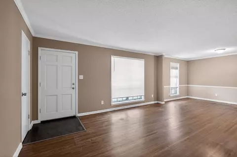 Living - 2015 E Holmes Rd, Memphis, TN 38116 photo 1 of 6
