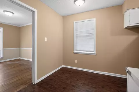Entry Way - 2015 E Holmes Rd, Memphis, TN 38116 photo 2 of 2