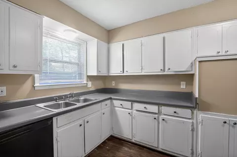 Kitchen - 2015 E Holmes Rd, Memphis, TN 38116 photo 1 of 2