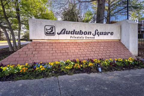 805 Creekside Dr #105, Memphis, TN 38117