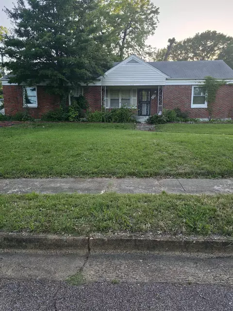 1515 Semmes St, Memphis, TN 38114
