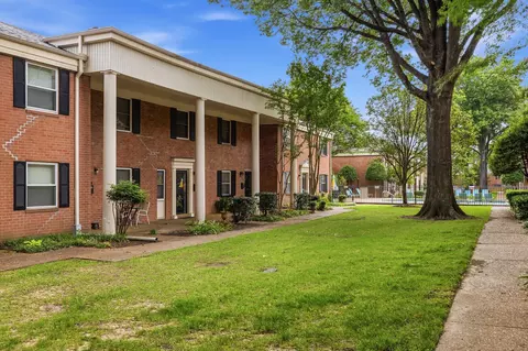 5720 Quince Rd #4, Memphis, TN 38119