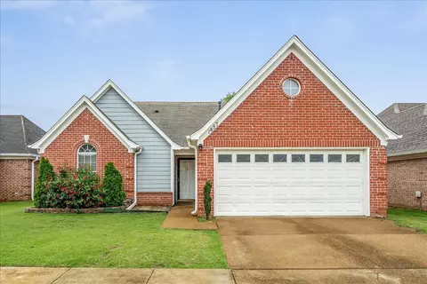 1487 Beringer Dr, Cordova, TN 38018