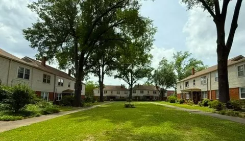 3001 Walnut Grove Rd #4, Memphis, TN 38111