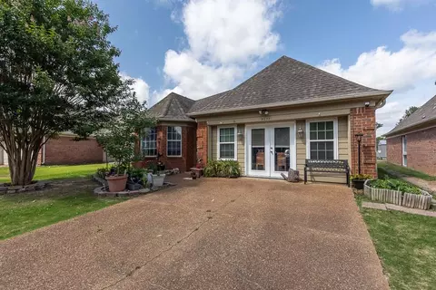 9011 Pepper Hollow Ct, Cordova, TN 38016