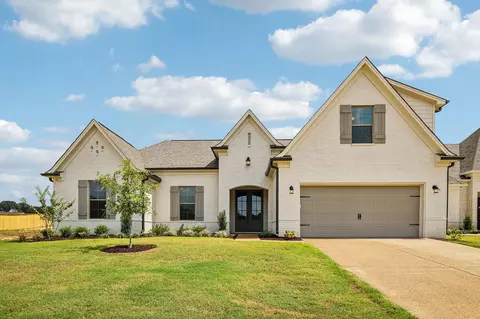 95 Gracie Valley Dr, Oakland, TN 38060