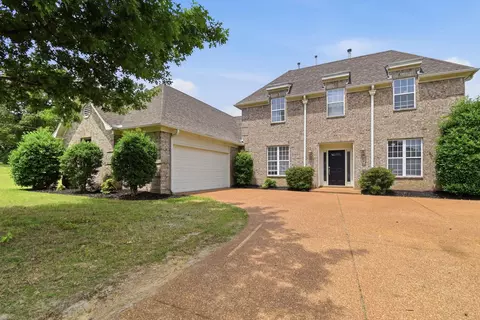 8704 Brunswick Farms Dr, Arlington, TN 38002