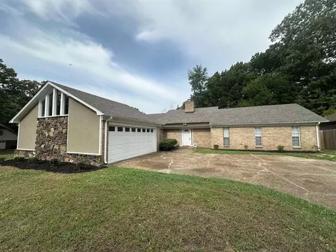 2295 Carrollwood Ln, Cordova, TN 38016