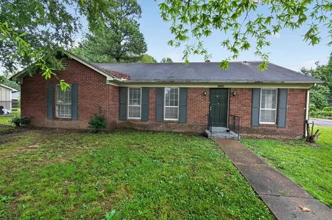 3332 Clearbrook St, Memphis, TN 38118