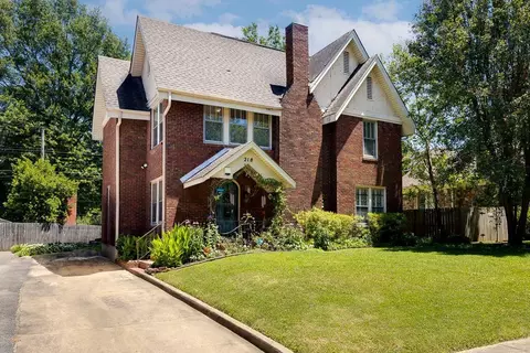218 Crestmere Pl, Memphis, TN 38112