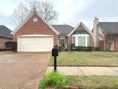 9347 Garden Woods Dr, Cordova, TN 38016
