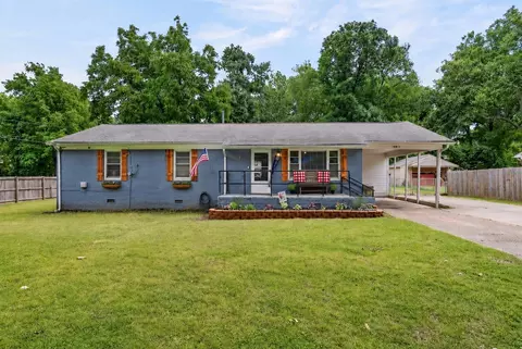 5811 Woodlawn Rd, Bartlett, TN 38134