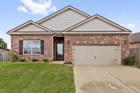 330 Lilly Dr, Oakland, TN 38060