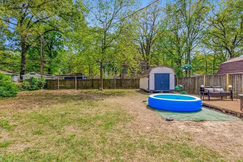 Exterior - 4563 Dearing Rd, Memphis, TN 38117 photo 7 of 7