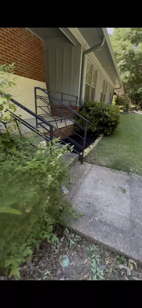 1865 Bartlett Ave E, Memphis, TN 38134