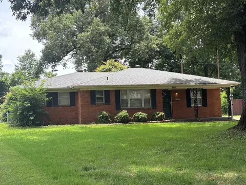 1703 Dorset Dr, Memphis, TN 38117