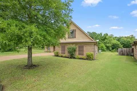 Exterior - 1586 Mckenas Way Cv, Hernando, MS 38632 photo 3 of 7