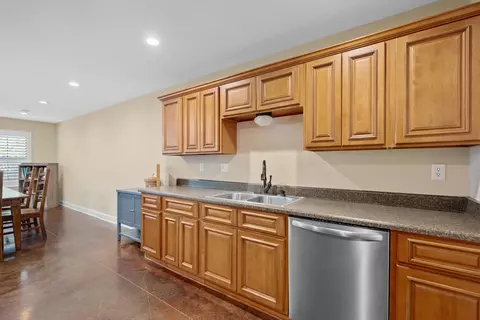 Kitchen - 1586 Mckenas Way Cv, Hernando, MS 38632 photo 1 of 1