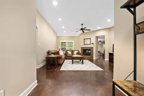 Entry Way - 1586 Mckenas Way Cv, Hernando, MS 38632 photo 2 of 5
