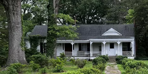 320 Fourth St, La Grange, TN 38057