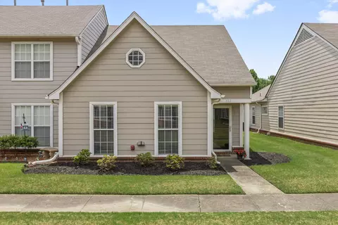 132 Center Springs Dr, Collierville, TN 38017