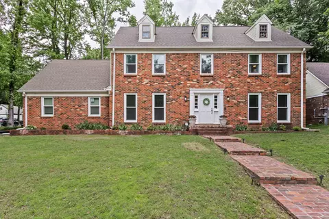 134 Walnut Creek Rd, Memphis, TN 38018