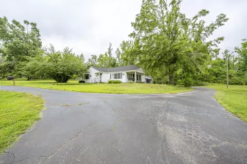 2975 Hwy 22 S Hwy, Michie, TN 38357