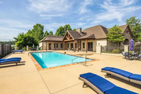 460 Cherokee Cir, Oakland, TN 38060