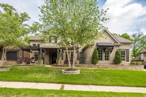 10234 Oak Levee Dr, Lakeland, TN 38002