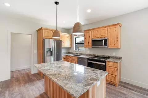 Kitchen - 1318 Snowdown Rd, Iuka, MS 38852 photo 4 of 4