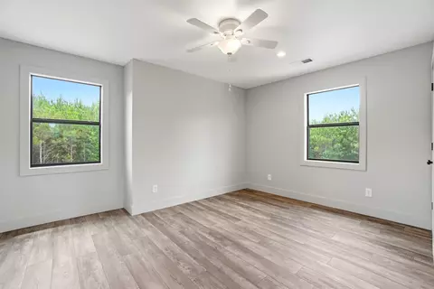 Bedroom - 1318 Snowdown Rd, Iuka, MS 38852 photo 5 of 5