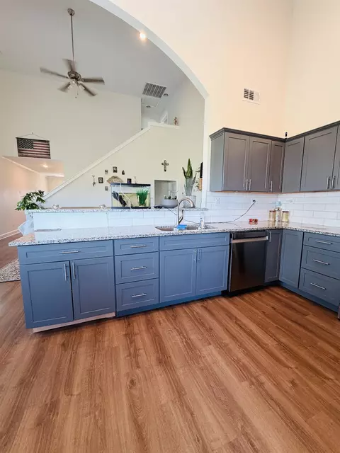 Kitchen - 2120 Crowne Heights Dr, Newbern, TN 38059 photo 2 of 2