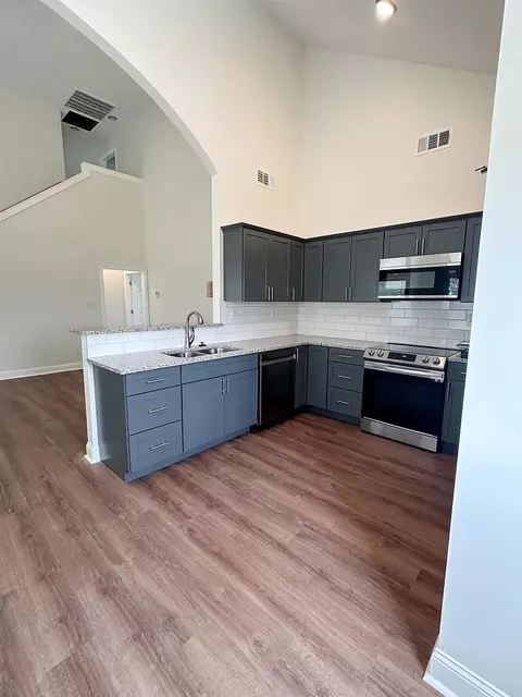 Kitchen - 2120 Crowne Heights Dr, Newbern, TN 38059 photo 1 of 2