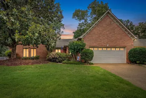 8656 Wood Mills Dr W, Cordova, TN 38016